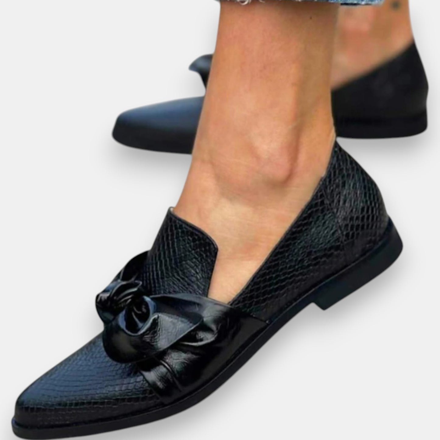 Claudia - Loafer with Bow Detail