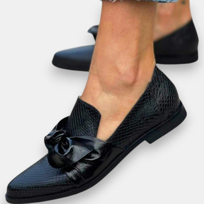 Claudia - Loafer with Bow Detail