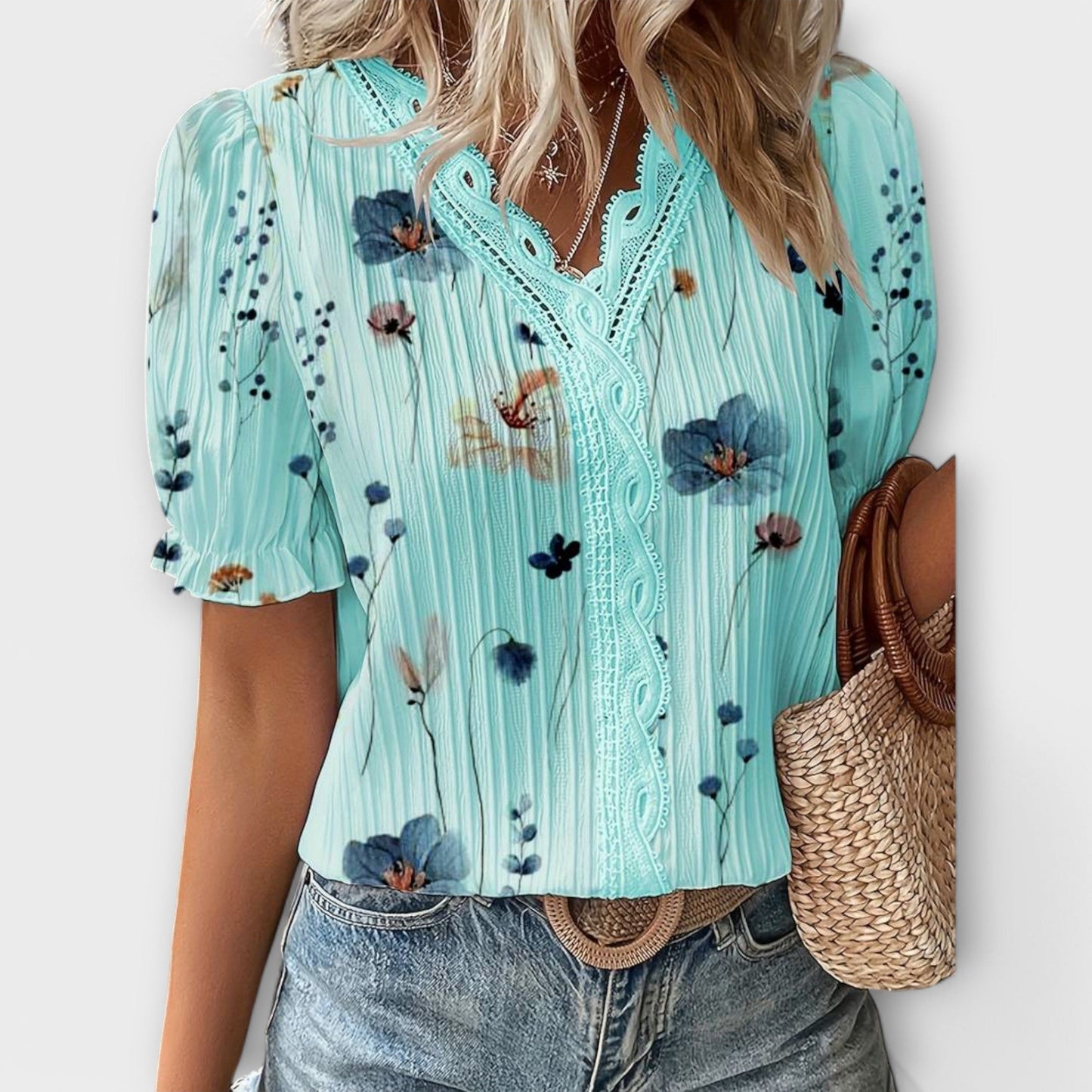 Fashionable Blouse with Pointed Neckline